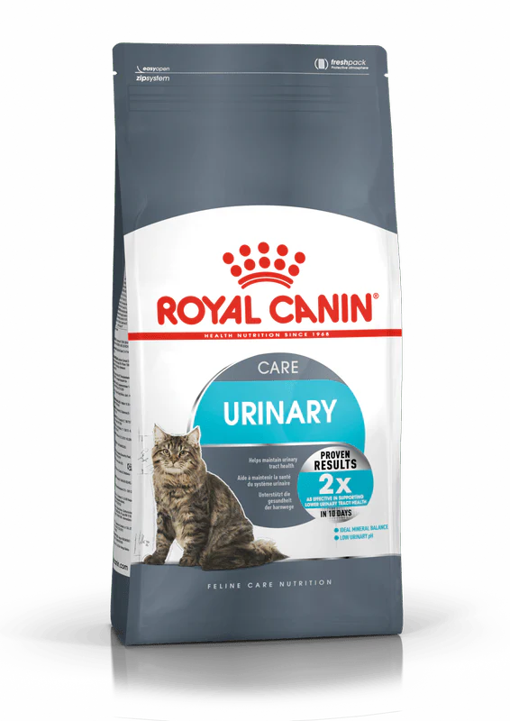 • Royal Canin Urinary Care Dry Cat Food 2kg front packaging
• في حال لديك Close-up: Royal Canin Urinary Care kibble texture close-up