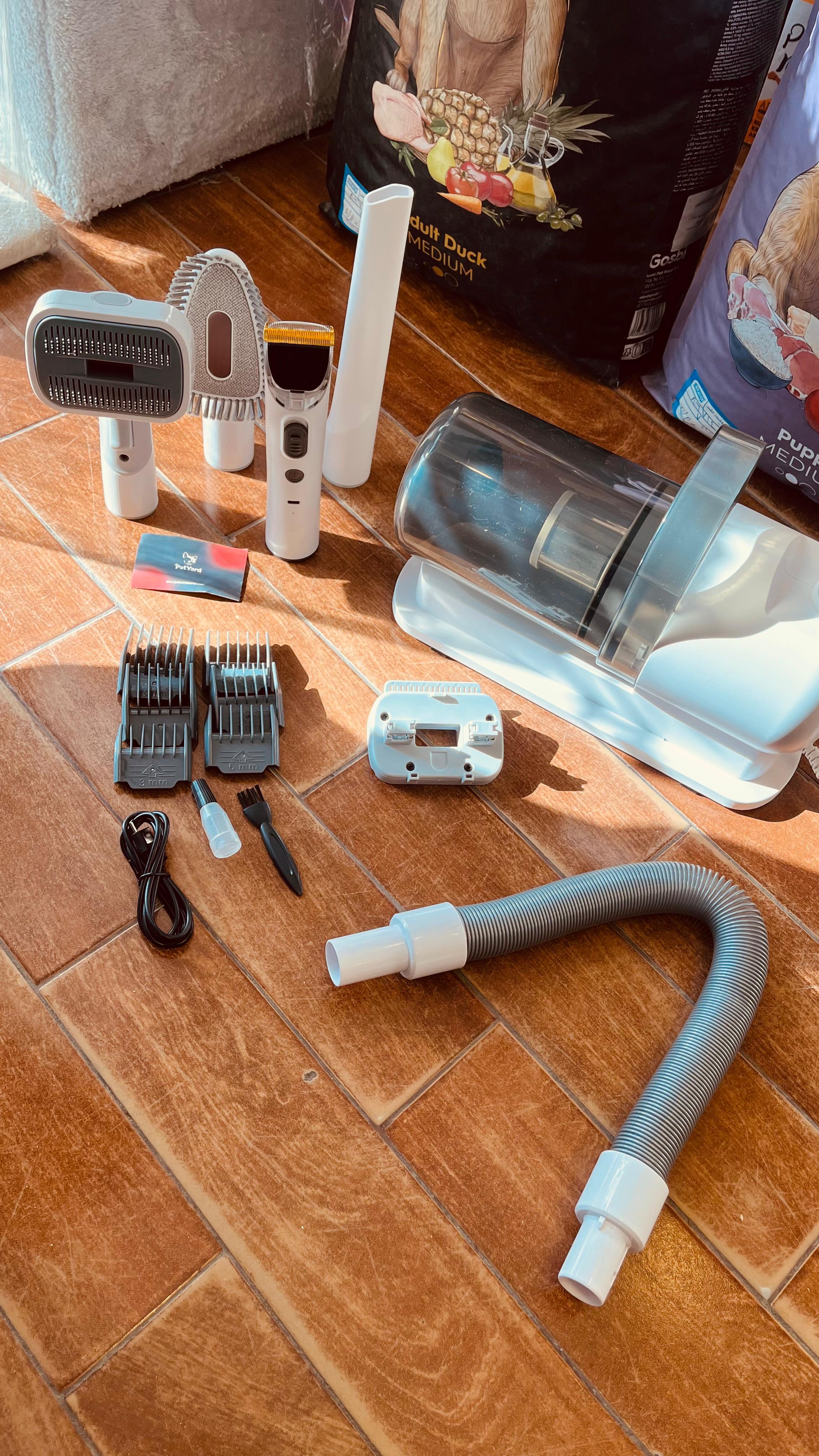 Pet Grooming Kit & Vacuum